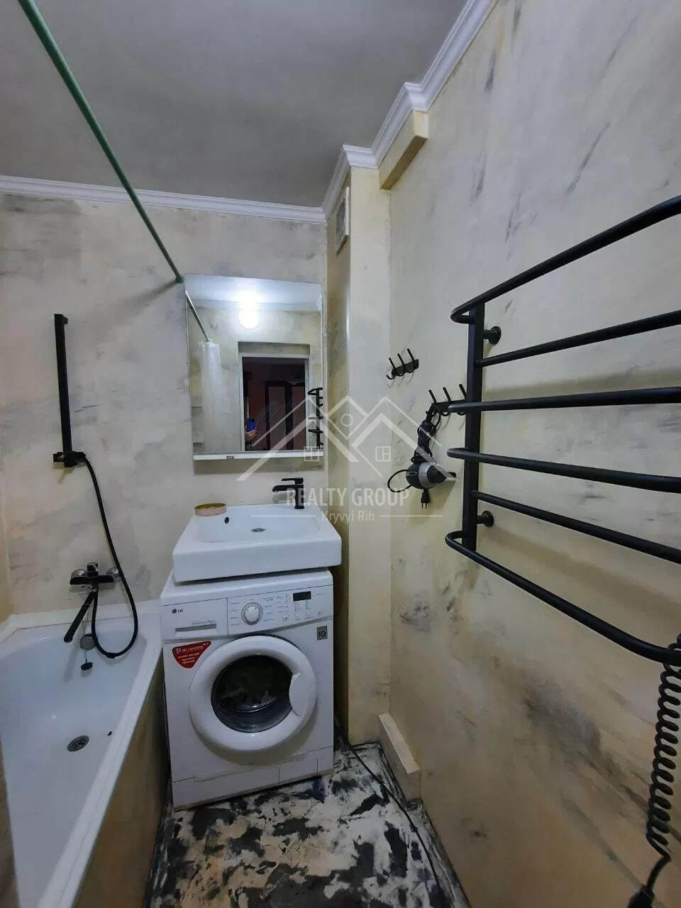 Продаж 2-кімнатної квартири 58.2 м², Ватутіна вул.