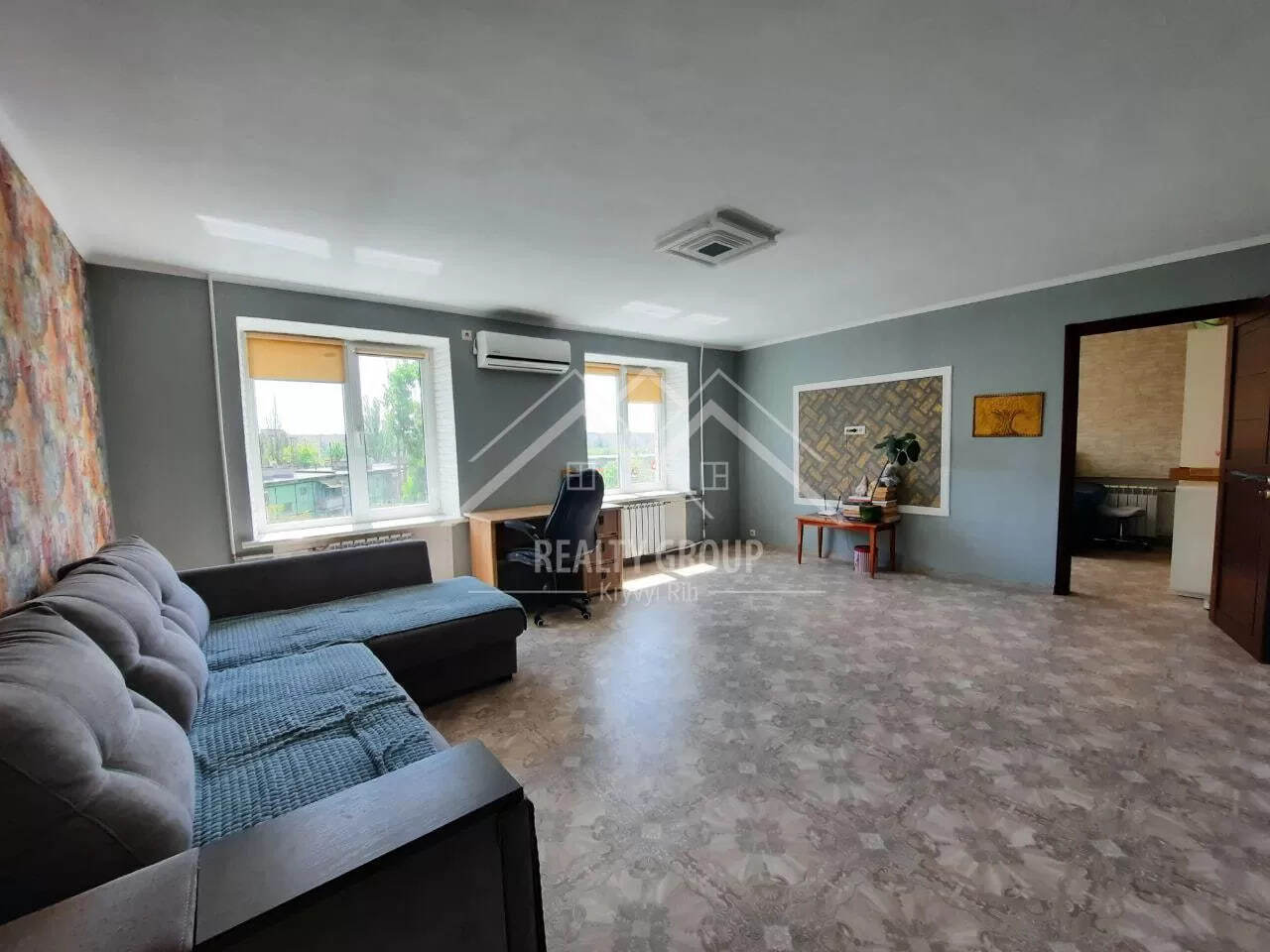 Продаж 2-кімнатної квартири 58.2 м², Ватутіна вул.