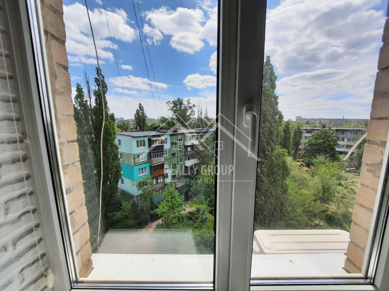 Продаж 2-кімнатної квартири 58.2 м², Ватутіна вул.