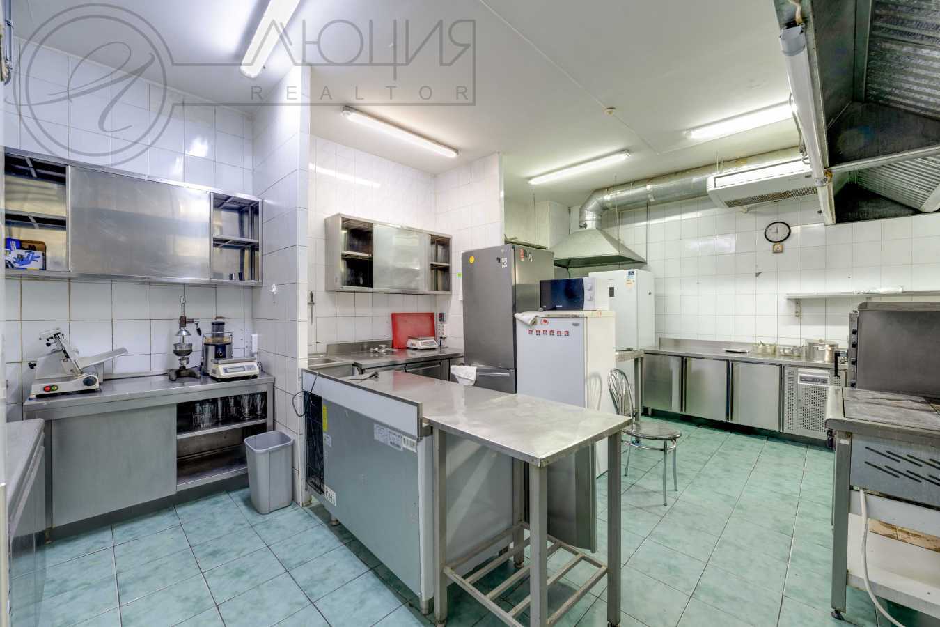 Продажа офиса 253 м², Героев Сталинграда просп., 12Д