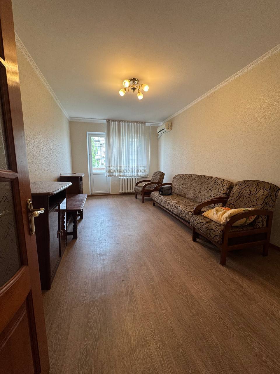 Продажа 3-комнатной квартиры 66.4 м², Ильфа и Петрова ул., 27
