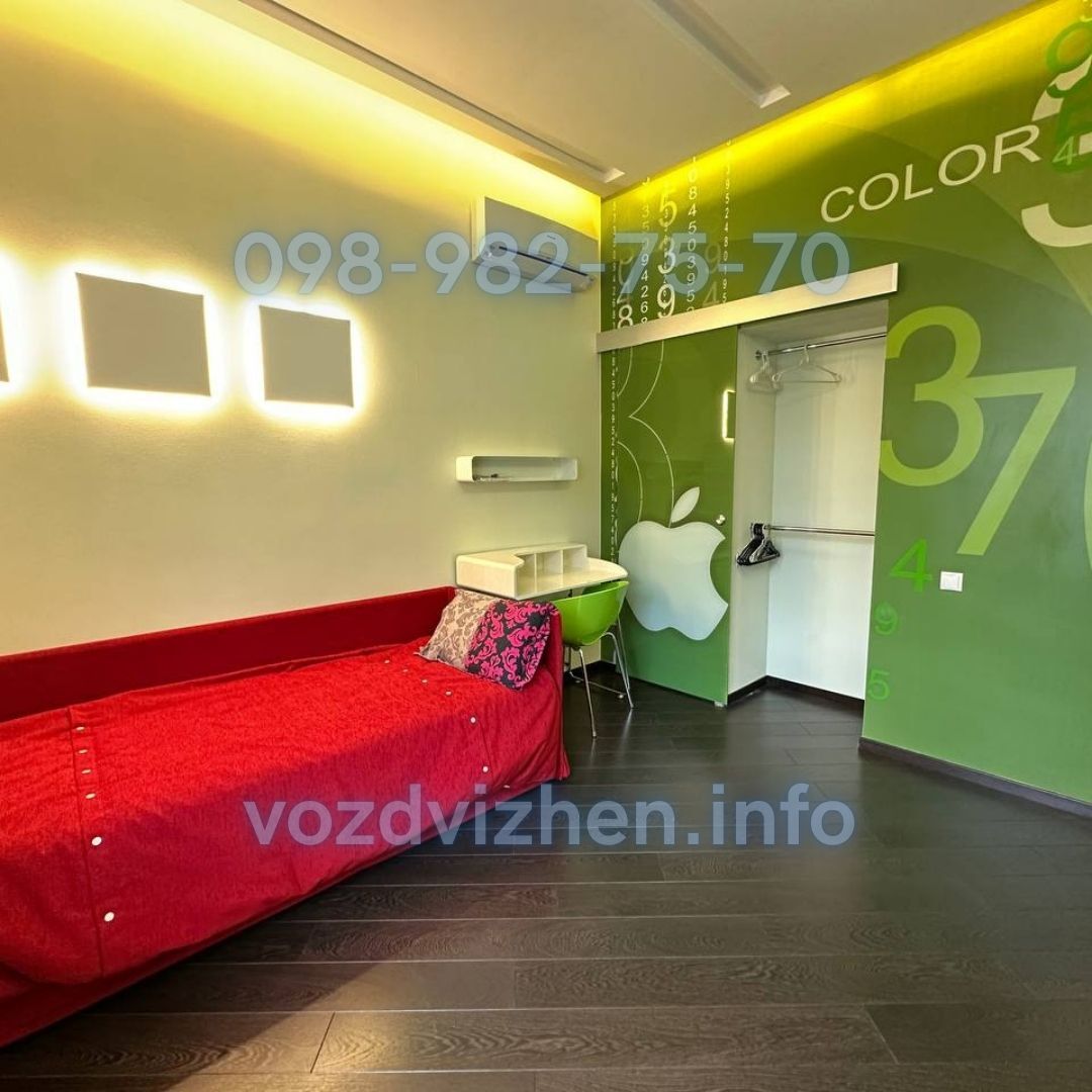 Аренда 4-комнатной квартиры 160 м², Воздвиженская ул., 28-30