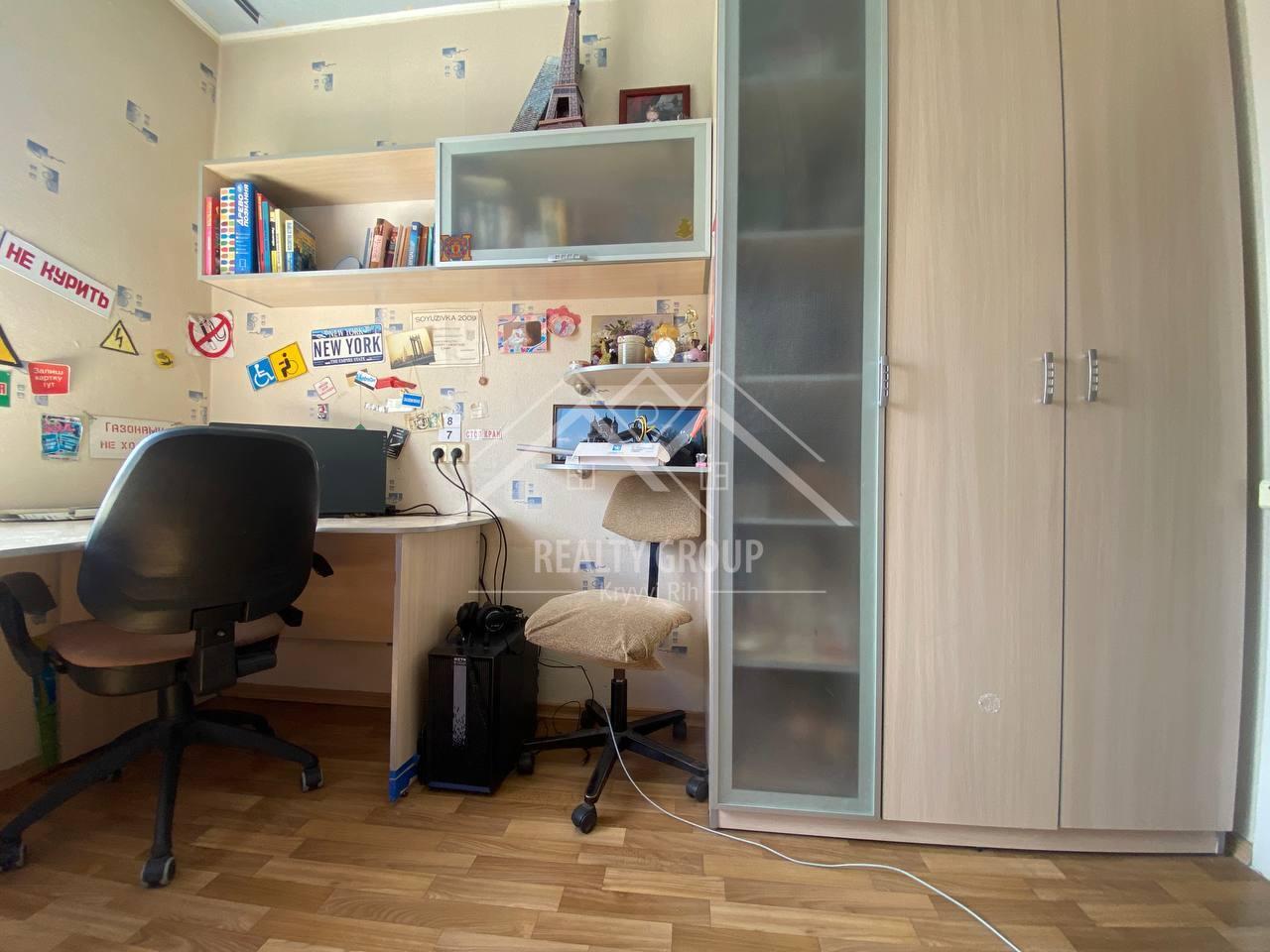 Продаж 3-кімнатної квартири 65 м², Співдружності вул.
