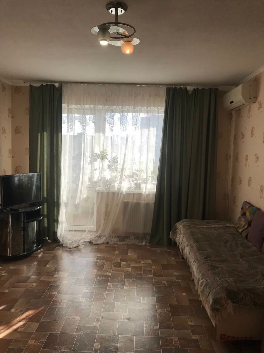 Продажа 1-комнатной квартиры 50 м², Высоцкого ул.