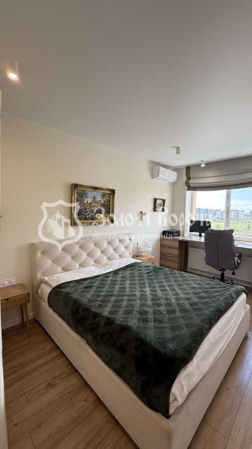 Продажа 2-комнатной квартиры 67 м², Зеленая ул., 8