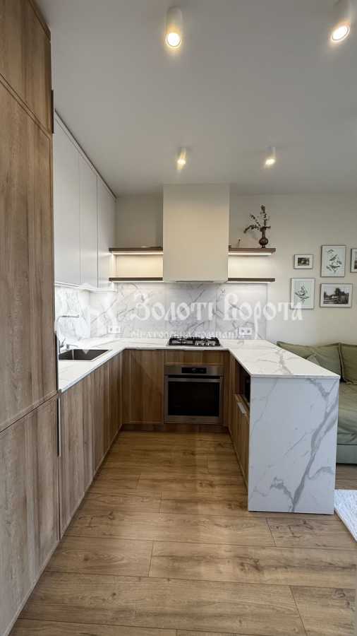 Продажа 2-комнатной квартиры 67 м², Зеленая ул., 8