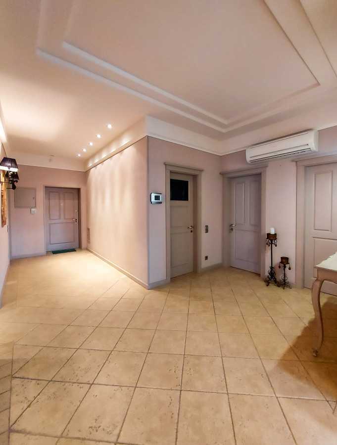 Аренда 4-комнатной квартиры 156 м², Старонаводницкая ул., 6Б