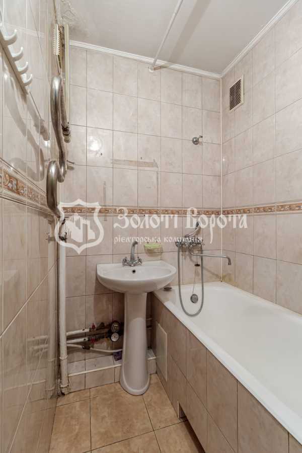 Продажа 3-комнатной квартиры 62 м², Маршала Малиновского ул., 13