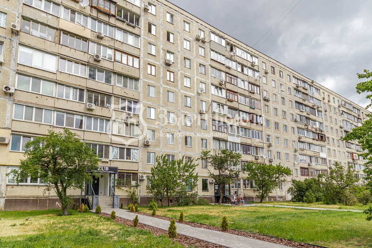 Продажа 3-комнатной квартиры 62 м², Маршала Малиновского ул., 13