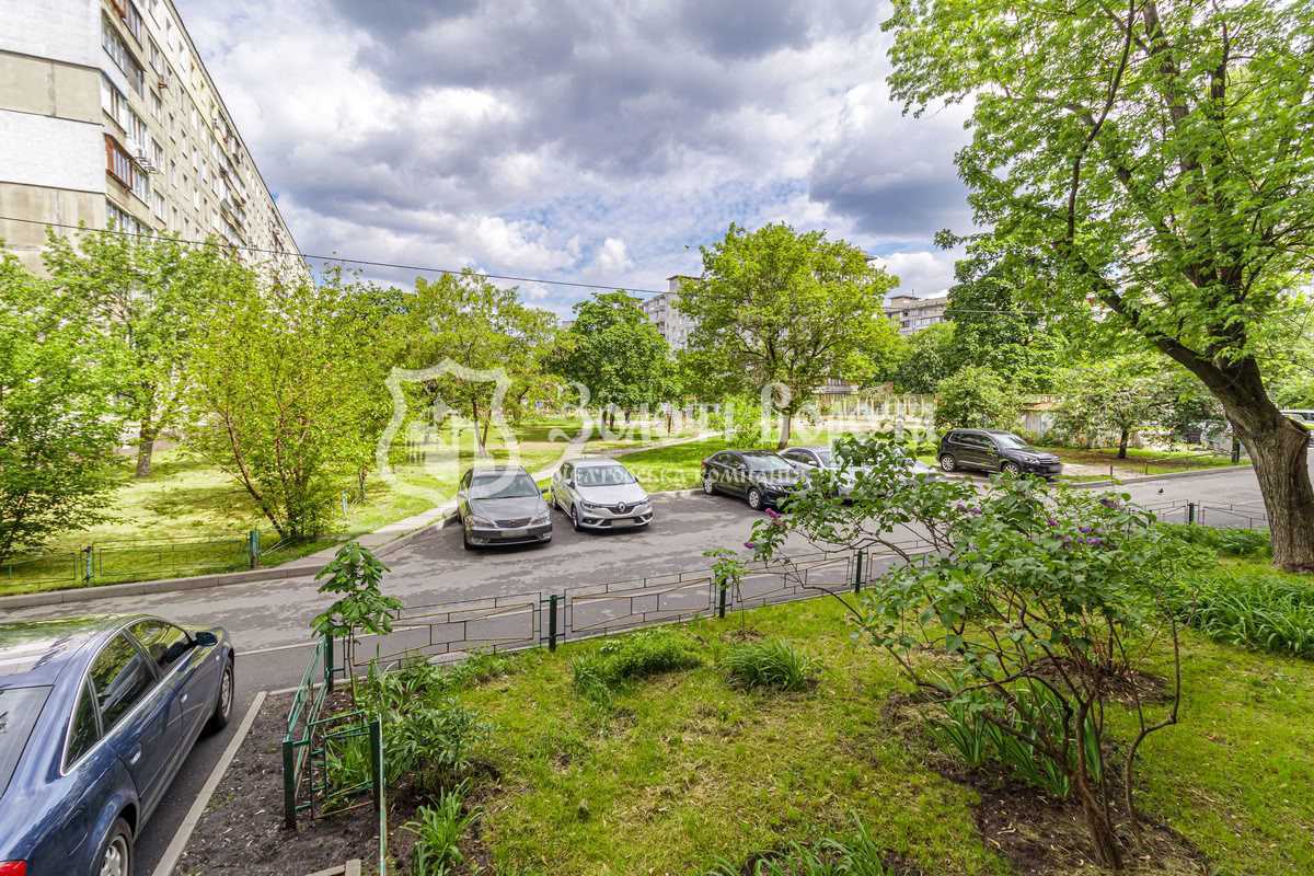 Продажа 3-комнатной квартиры 62 м², Маршала Малиновского ул., 13
