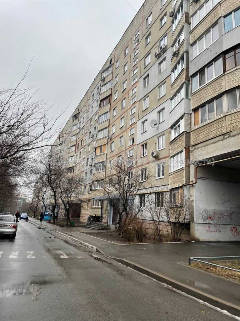 Продаж 1-кімнатної квартири 32 м², Соборний пров., Украины