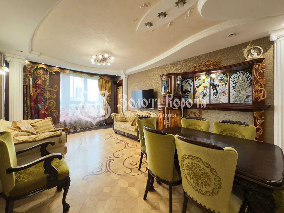 Продаж 2-кімнатної квартири 100 м², Панаса Мирного вул., 28А