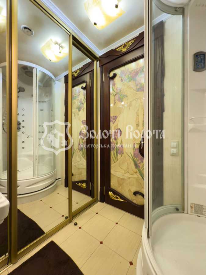 Продаж 2-кімнатної квартири 100 м², Панаса Мирного вул., 28А