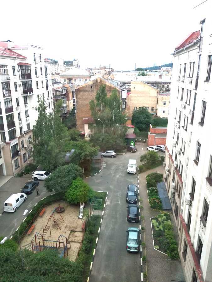 Оренда 2-кімнатної квартири 83 м², Щекавицька вул., 30/39