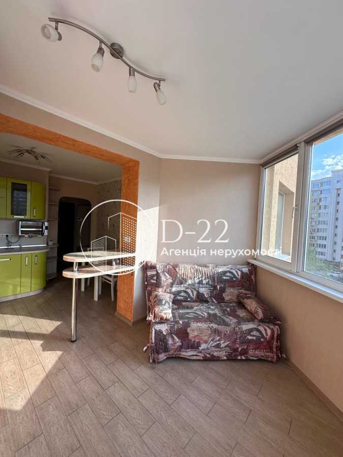 Оренда 1-кімнатної квартири 43 м², Миру вул., 40