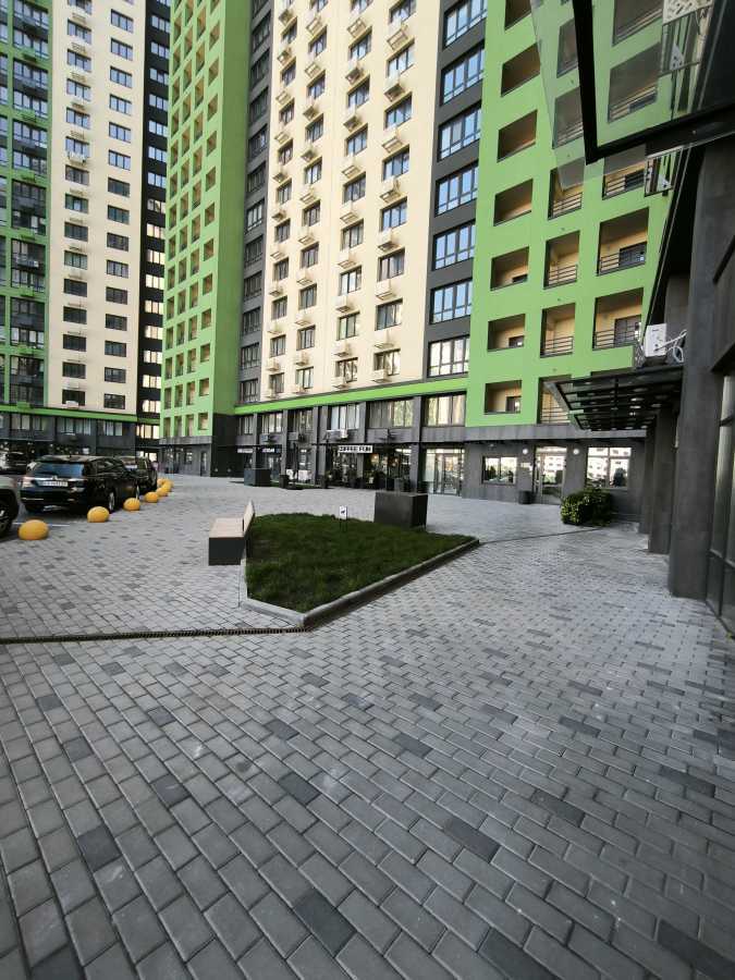 Продажа 2-комнатной квартиры 79 м², Михаила Максимовича ул., 32-Б