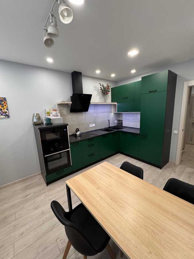 Продажа 3-комнатной квартиры 90 м², Обуховская ул., 139