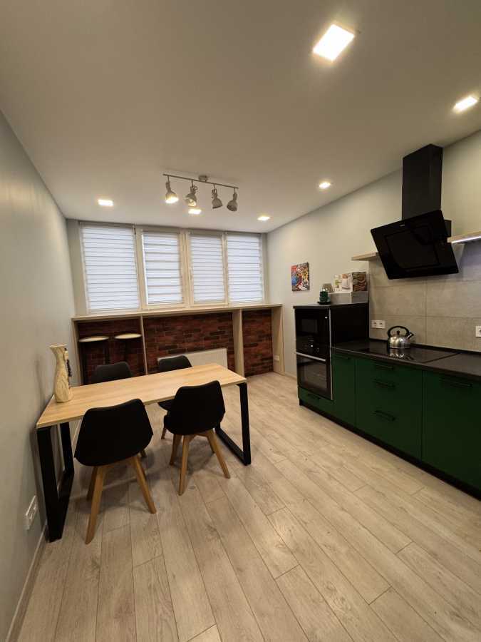 Продажа 3-комнатной квартиры 90 м², Обуховская ул., 139