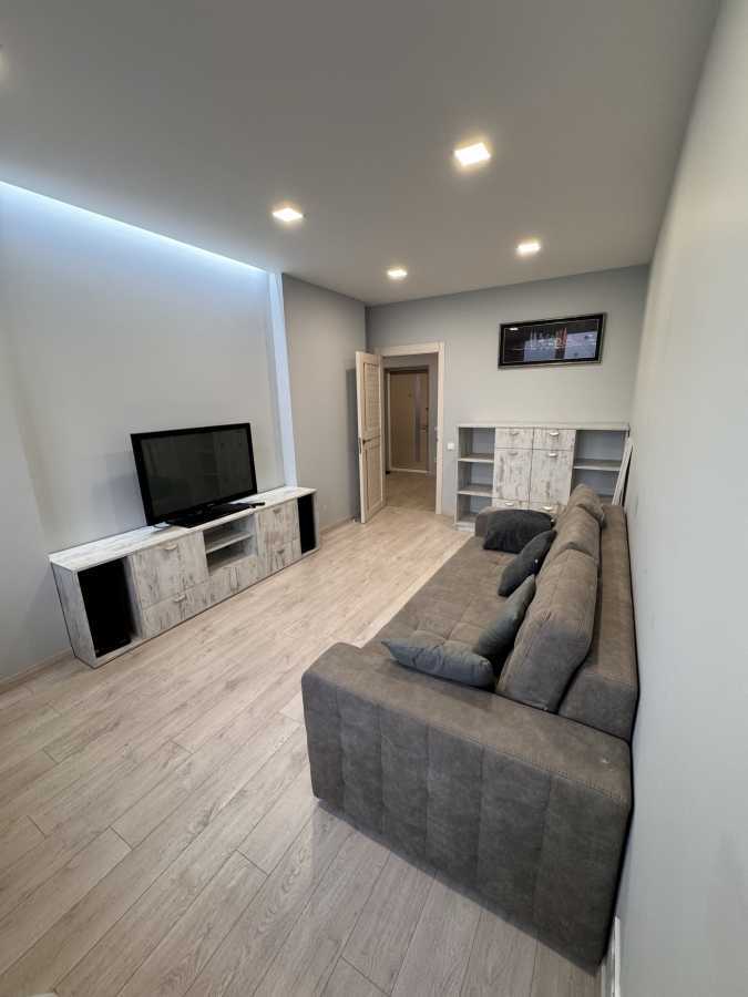 Продажа 3-комнатной квартиры 90 м², Обуховская ул., 139