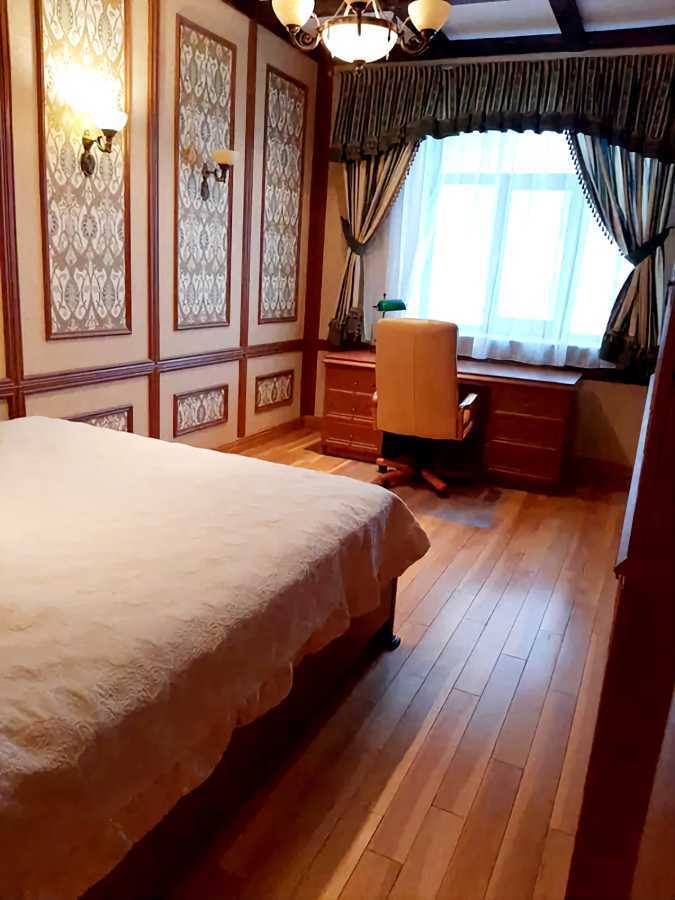 Аренда 3-комнатной квартиры 131 м², Крещатик ул., 27Б