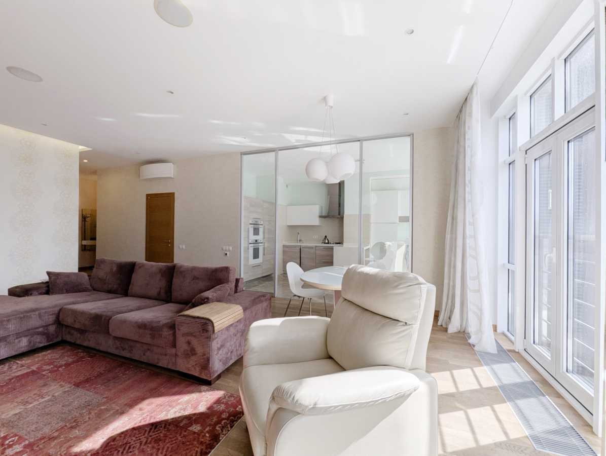 Аренда 5-комнатной квартиры 180 м², Зверинецкая ул., 47