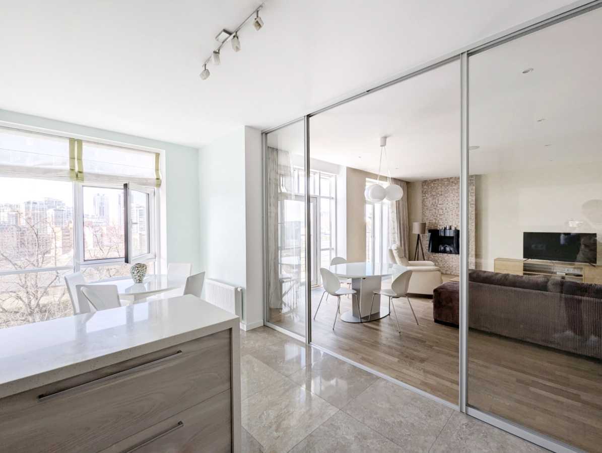 Аренда 5-комнатной квартиры 180 м², Зверинецкая ул., 47
