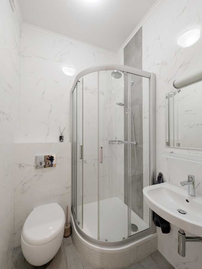 Аренда 5-комнатной квартиры 180 м², Зверинецкая ул., 47