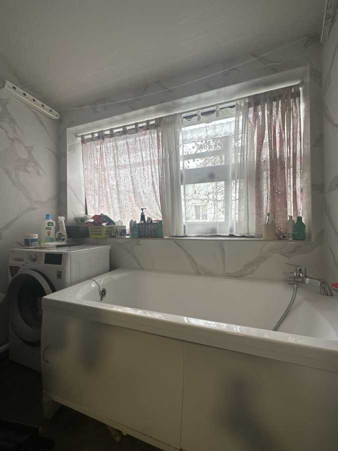 Продаж 3-кімнатної квартири 72.8 м², Академіка Вільямса вул.