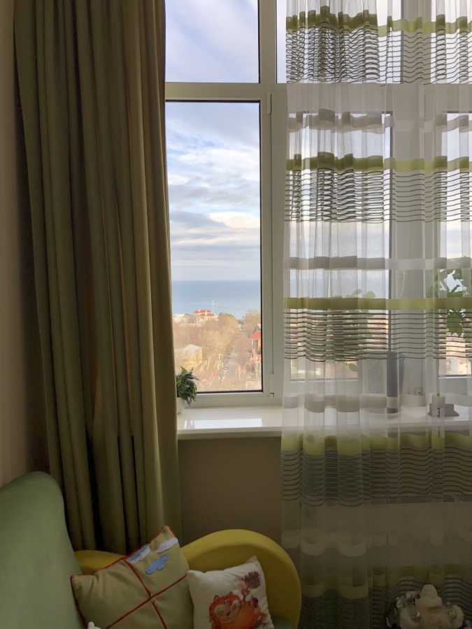 Продаж 3-кімнатної квартири 110 м², Французский бул.