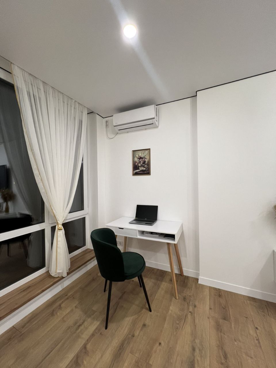 Продаж 1-кімнатної квартири 34 м², Набережна Перемоги вул.
