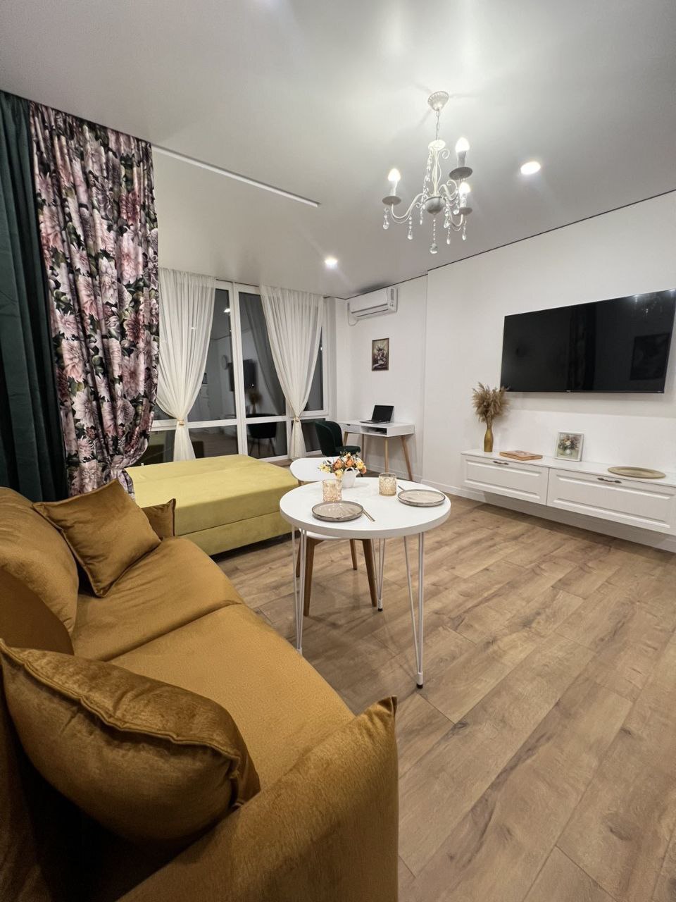 Продаж 1-кімнатної квартири 34 м², Набережна Перемоги вул.