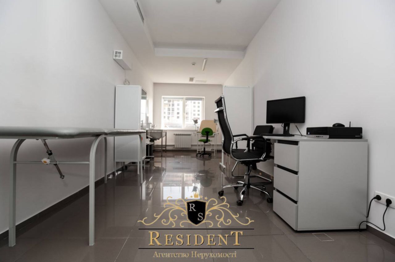 Продаж комерції 540 м², Ломаний (центр) пров., 2