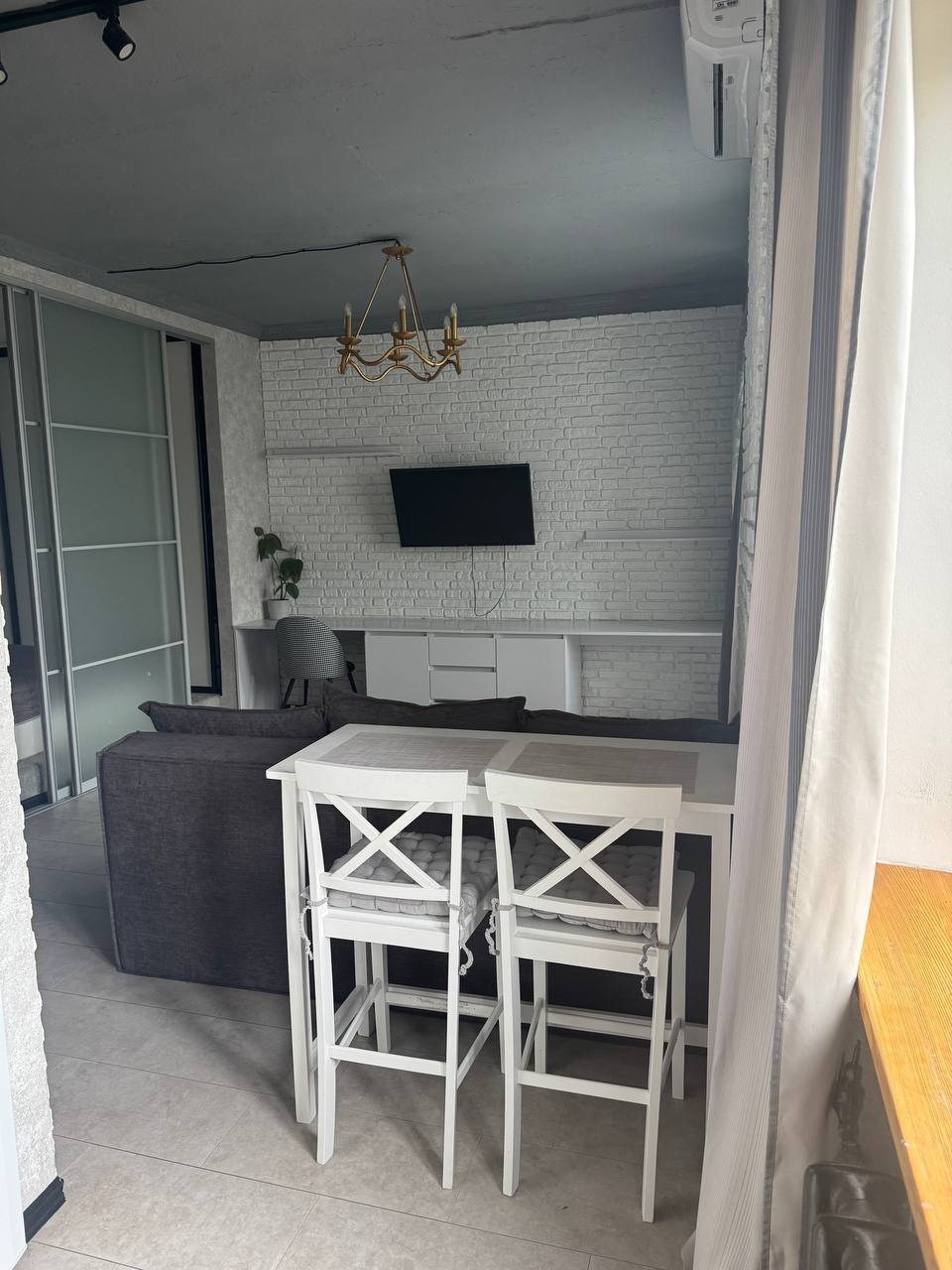 Аренда студии 40 м², Дружбы Народов бул., 21