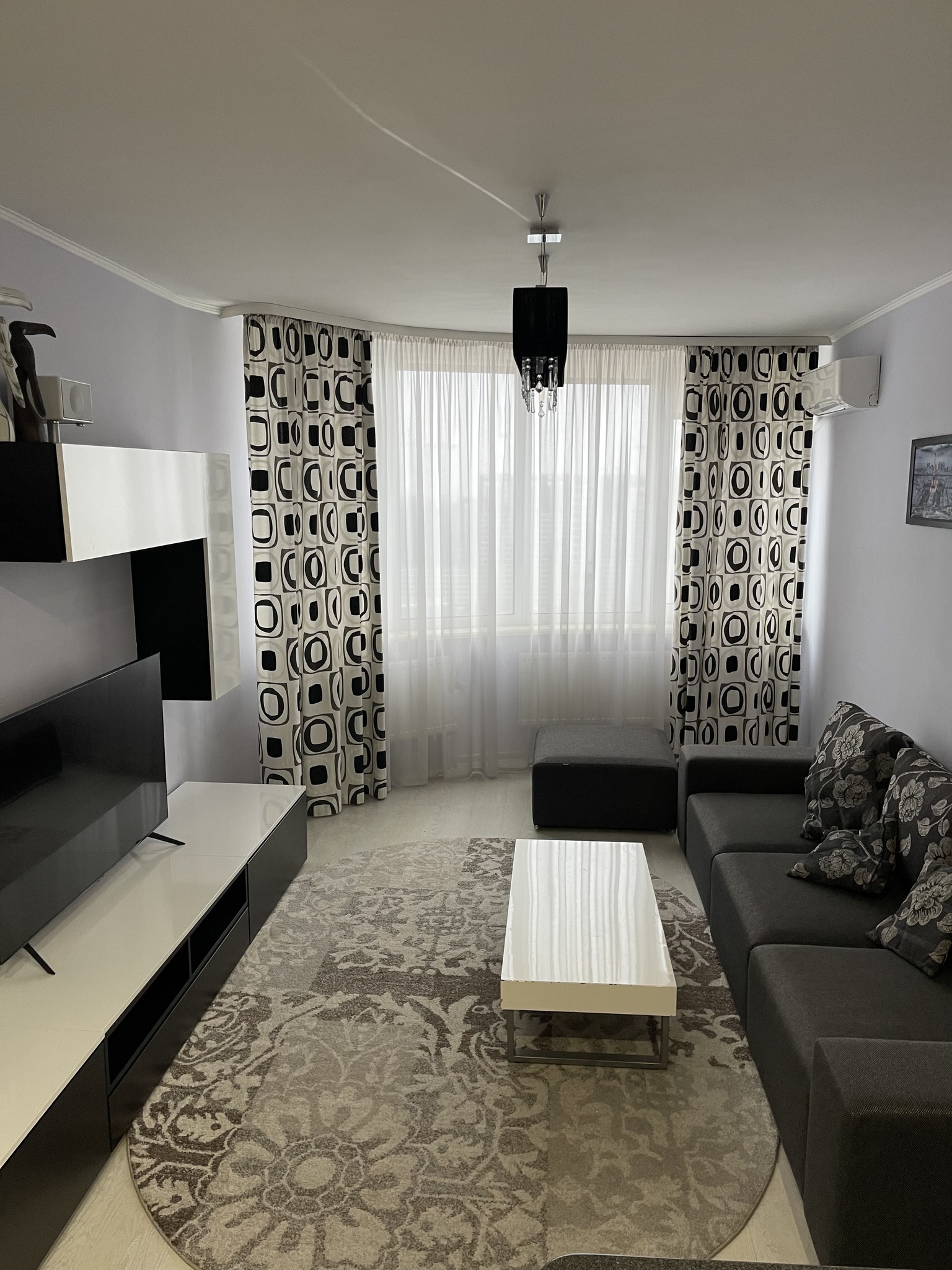 Продам 2-к квартиру від власника 71кв.м