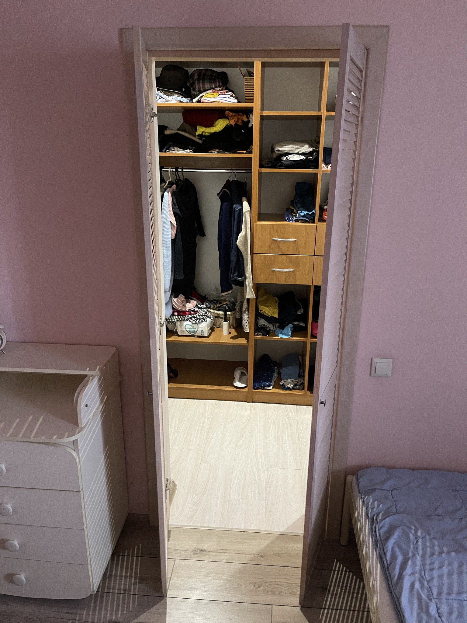 Продам 2-к квартиру від власника 71кв.м