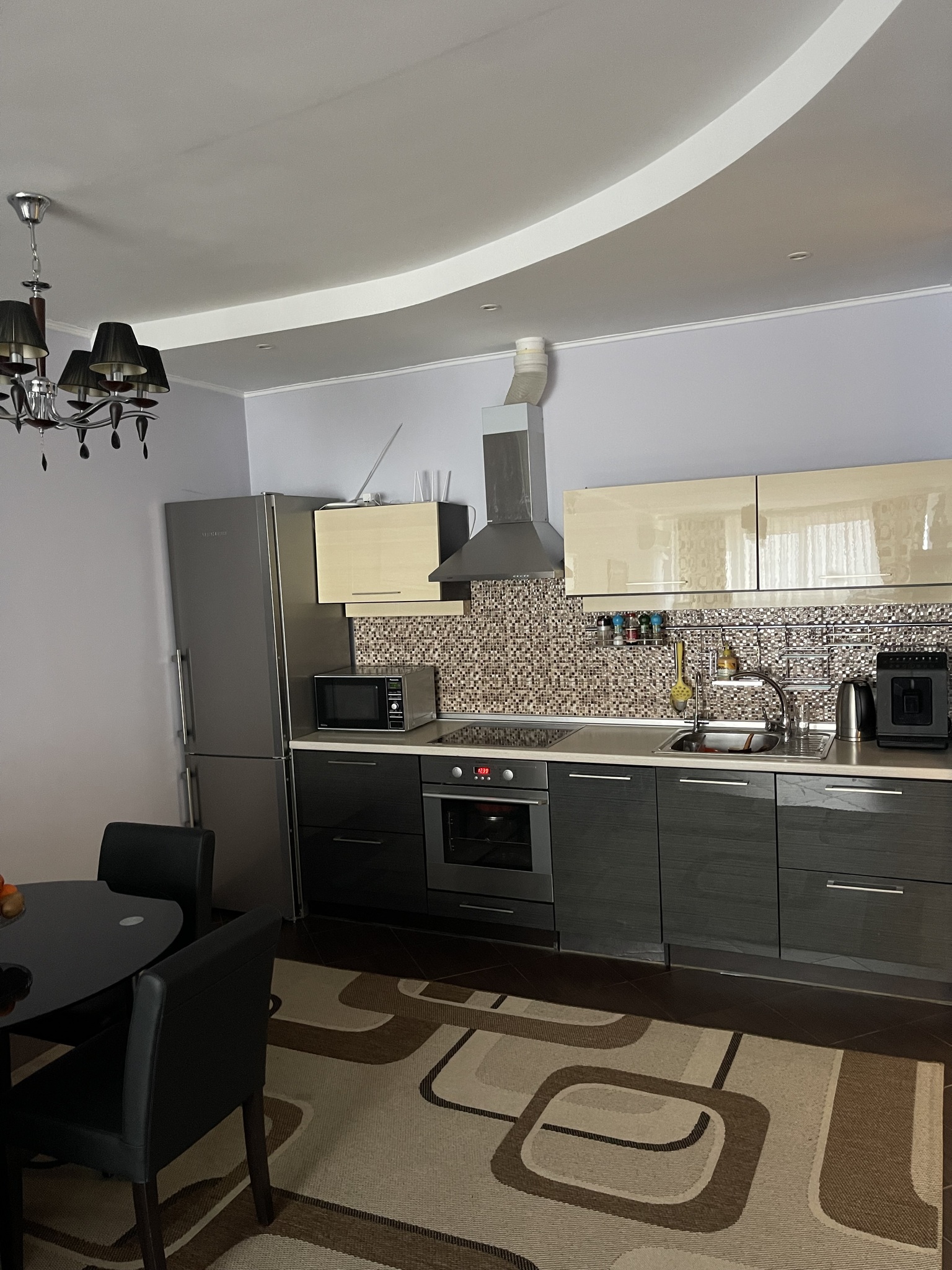Продам 2-к квартиру від власника 71кв.м