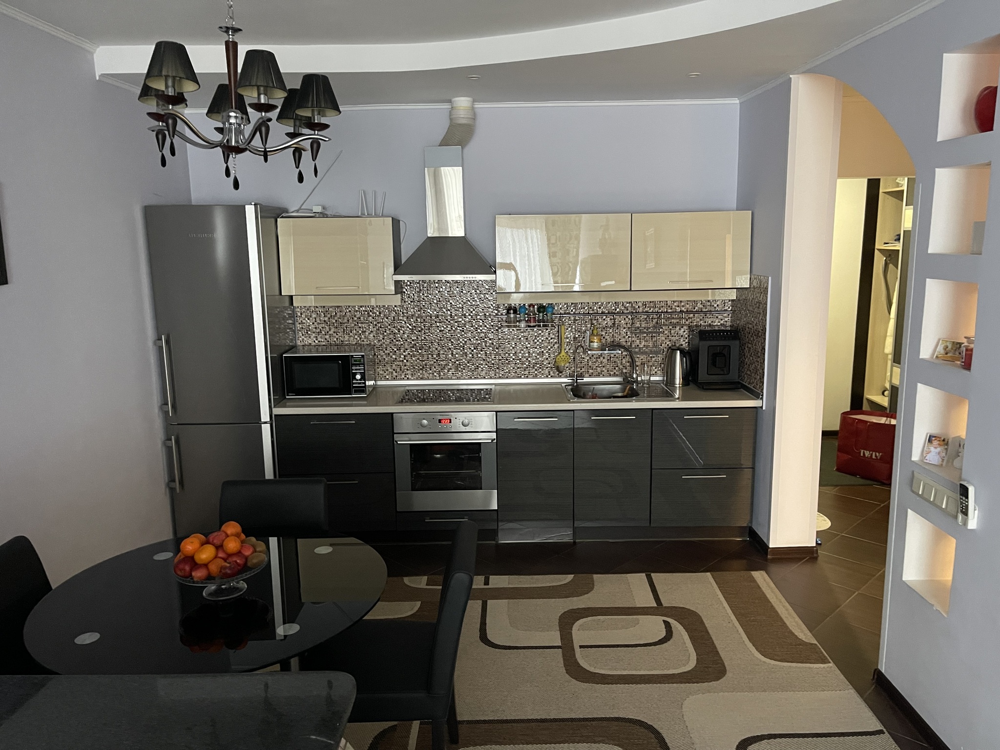 Продам 2-к квартиру від власника 71кв.м