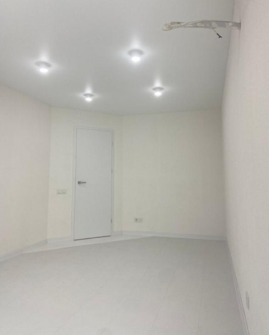 Продажа 2-комнатной квартиры 49 м², Академика Королева ул.