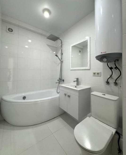 Продажа 2-комнатной квартиры 49 м², Академика Королева ул.