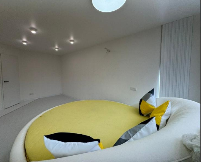 Продажа 2-комнатной квартиры 49 м², Академика Королева ул.
