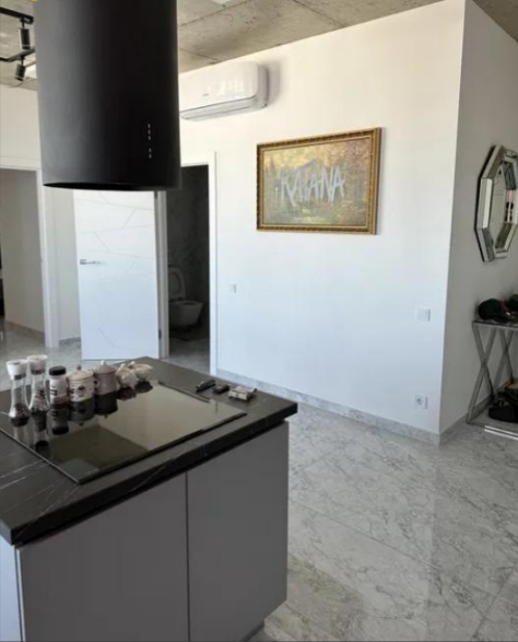 Продаж 2-кімнатної квартири 78 м², Спортивна вул.