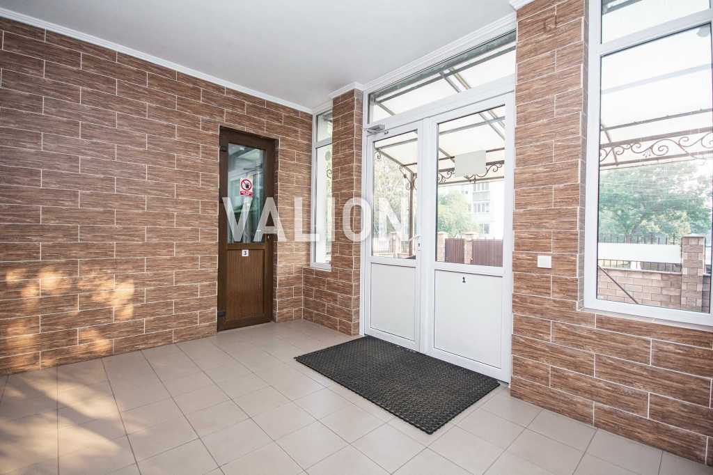 Продажа офиса 316.6 м², Чорних Запорожців (Короленка), 25