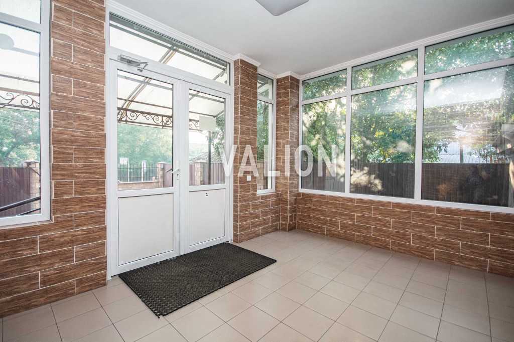 Продажа офиса 316.6 м², Чорних Запорожців (Короленка), 25