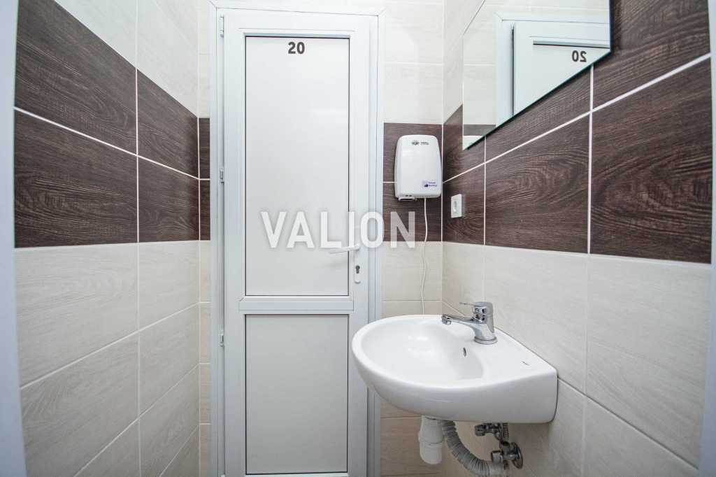 Продажа офиса 316.6 м², Чорних Запорожців (Короленка), 25