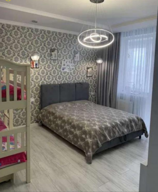 Продаж 2-кімнатної квартири 64 м², Костанді вул.