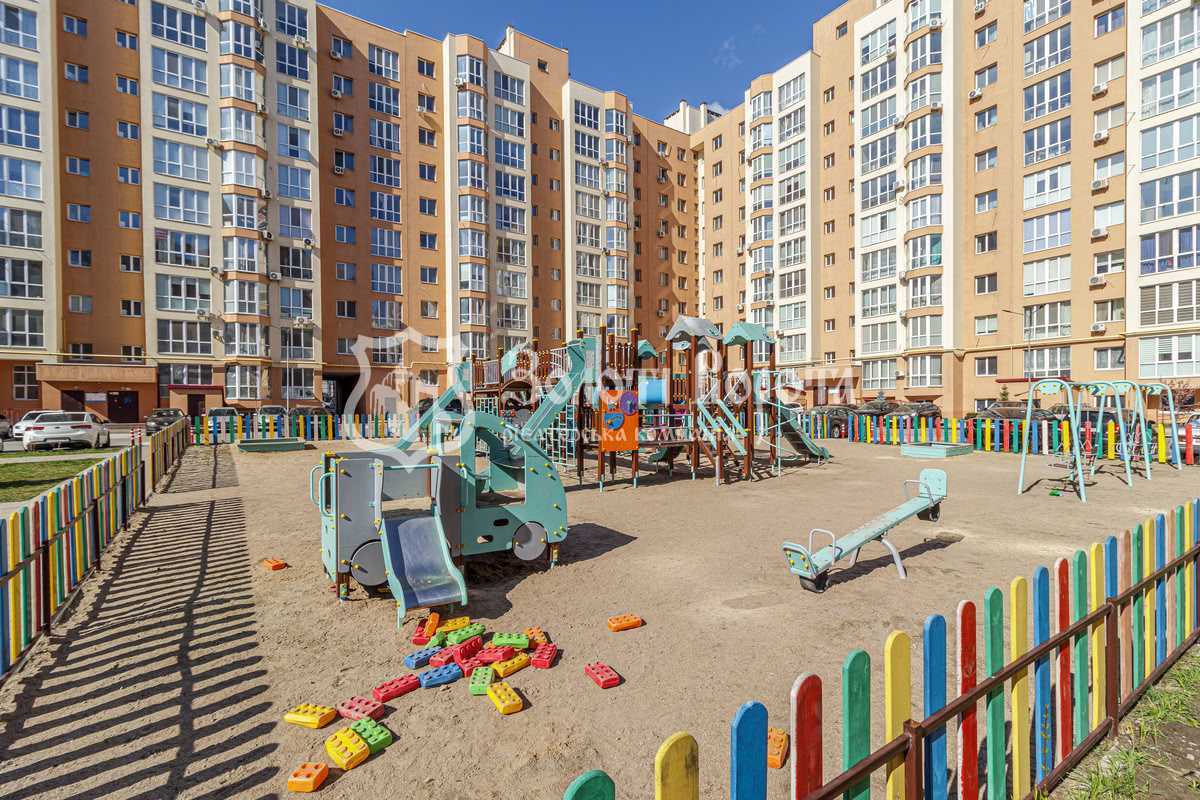 Продажа 2-комнатной квартиры 60 м², Героев Небесной Сотни просп., 26/14