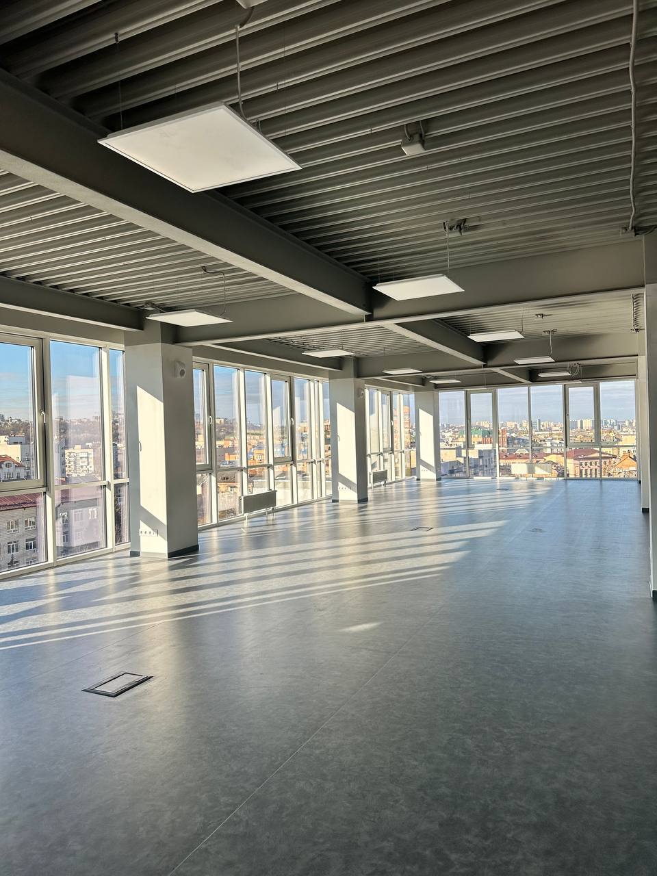 Аренда офиса 2000 м², Почайнинская ул.