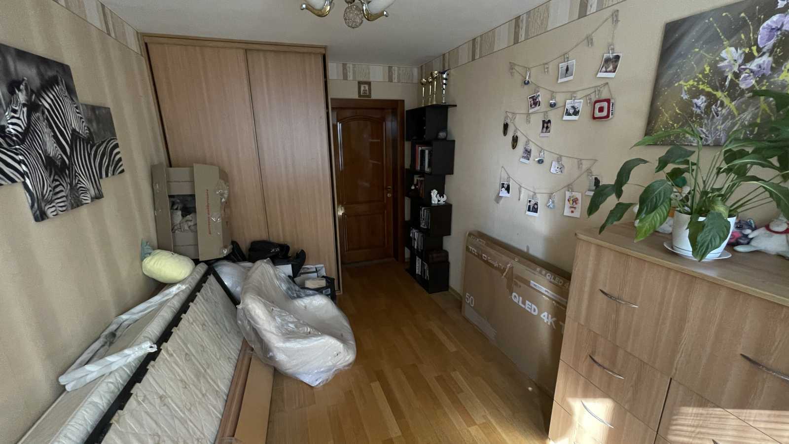 Продаж 3-кімнатної квартири 76 м², Золотоустівська вул., 48