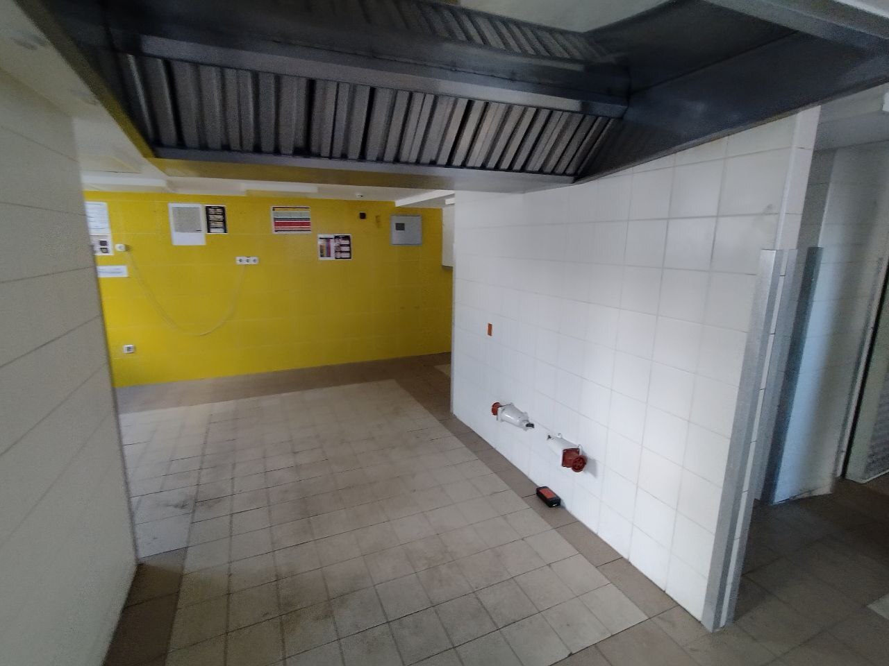 Аренда помещения свободного назначения 155 м², Сечевых Стрельцов ул.