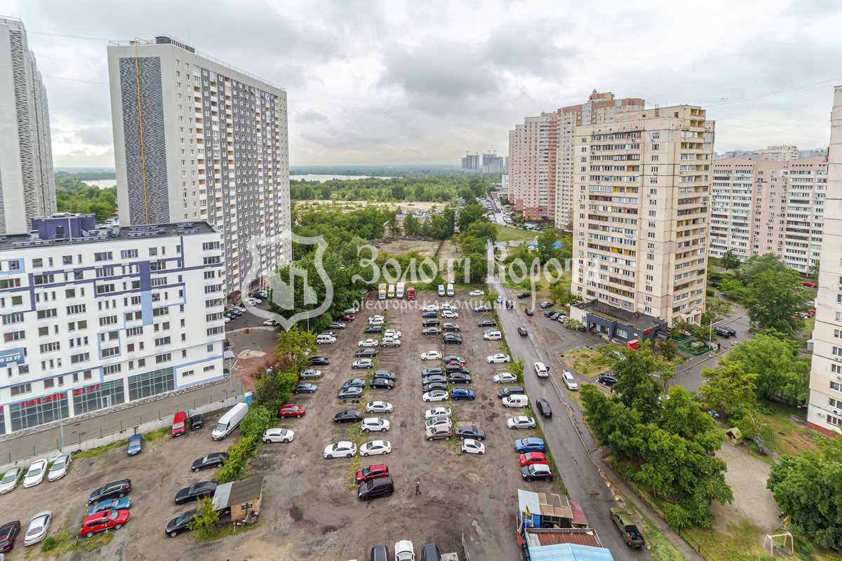Продаж 2-кімнатної квартири 63.5 м², Вишняківська вул., 2